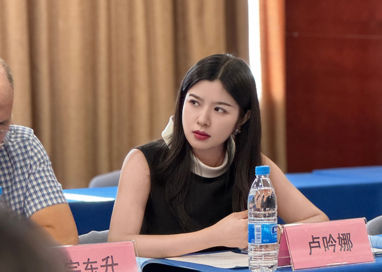 梵蜜琳创始人美琳参与《2025中国抗衰老化妆品白皮书》编委工作交流会